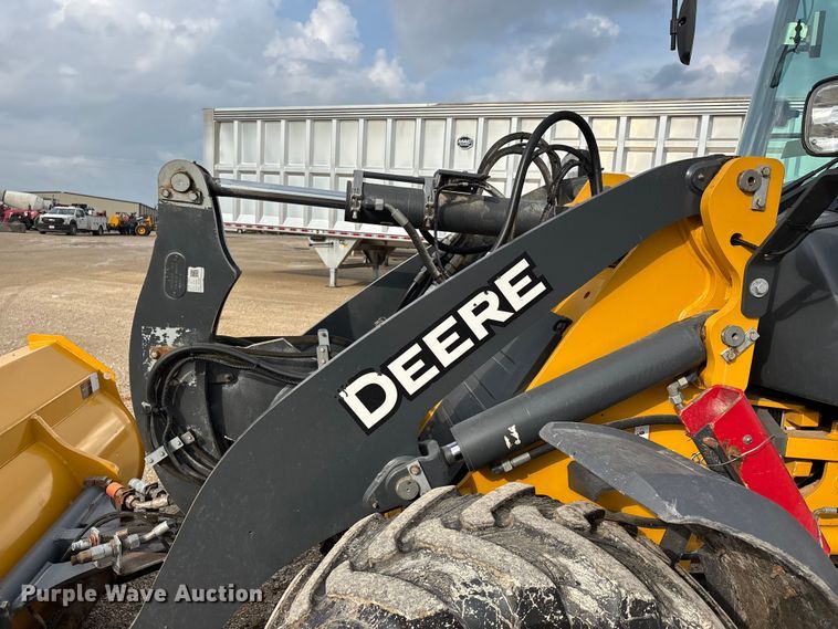 image for item ER3025 2024 John Deere 324P wheel loader