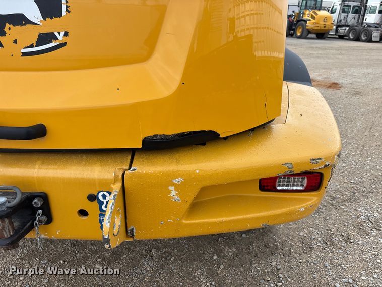 image for item ER3025 2024 John Deere 324P wheel loader