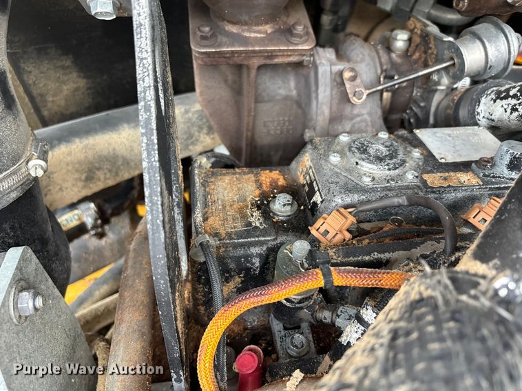 image for item ER3025 2024 John Deere 324P wheel loader