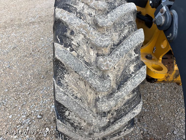 image for item ER3025 2024 John Deere 324P wheel loader