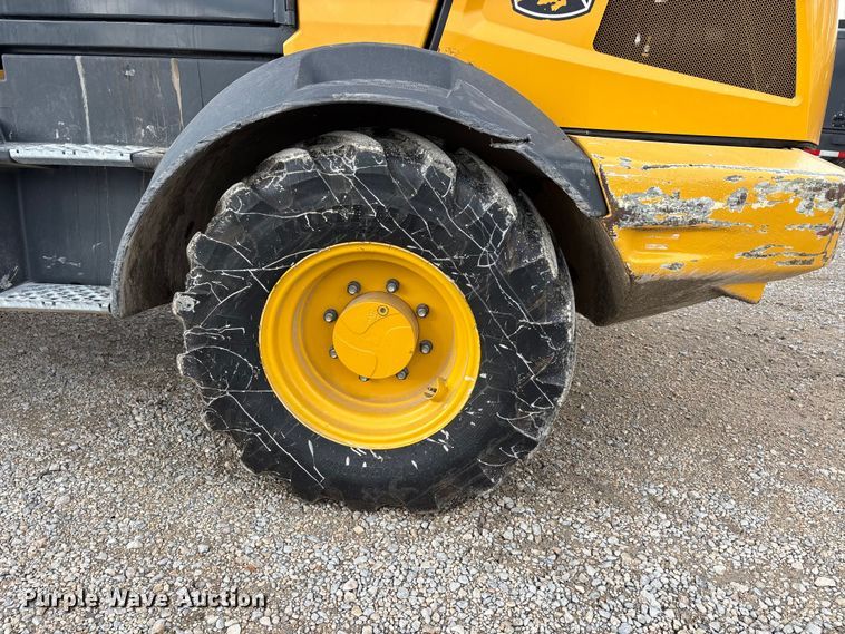 image for item ER3025 2024 John Deere 324P wheel loader