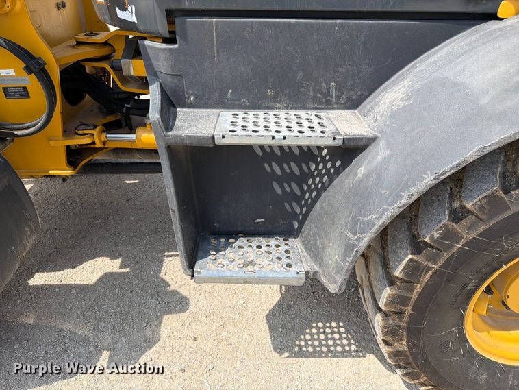 image for item ER3026 2024 John Deere 324P wheel loader