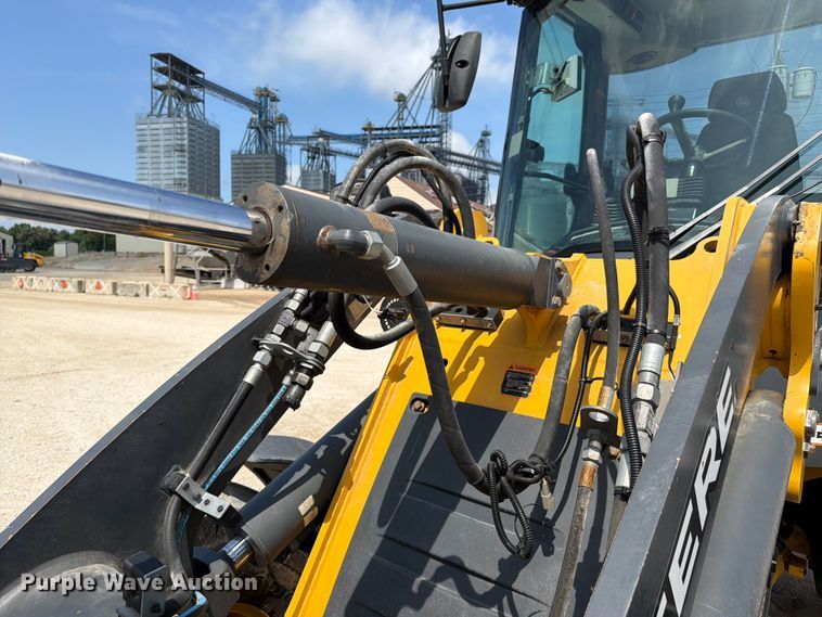 image for item ER3026 2024 John Deere 324P wheel loader