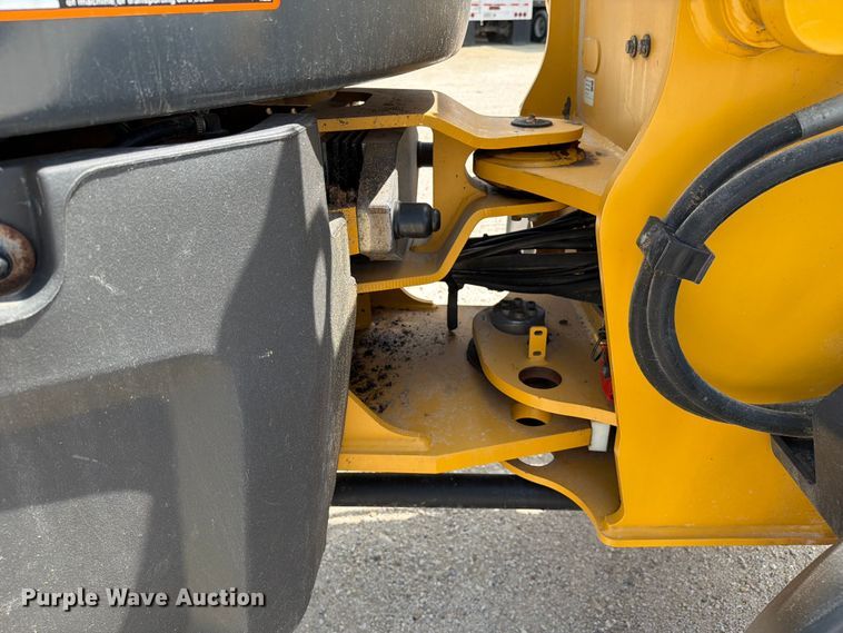 image for item ER3026 2024 John Deere 324P wheel loader