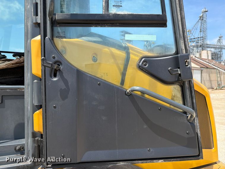 image for item ER3026 2024 John Deere 324P wheel loader