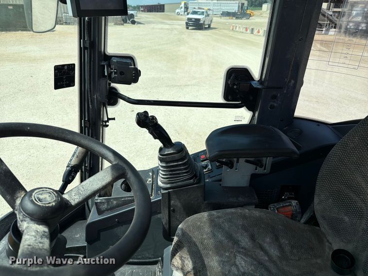 image for item ER3026 2024 John Deere 324P wheel loader