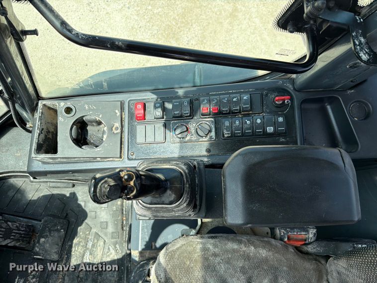 image for item ER3026 2024 John Deere 324P wheel loader