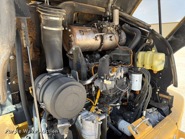 image for item ER3026 2024 John Deere 324P wheel loader