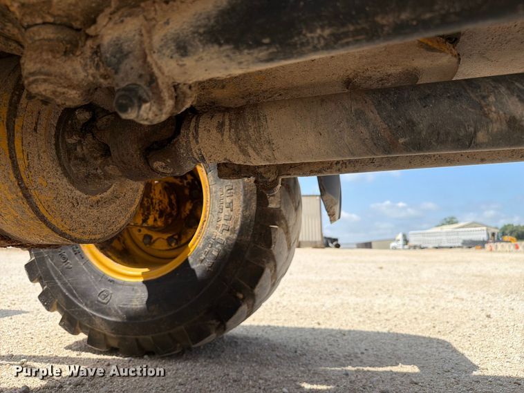 image for item ER3026 2024 John Deere 324P wheel loader
