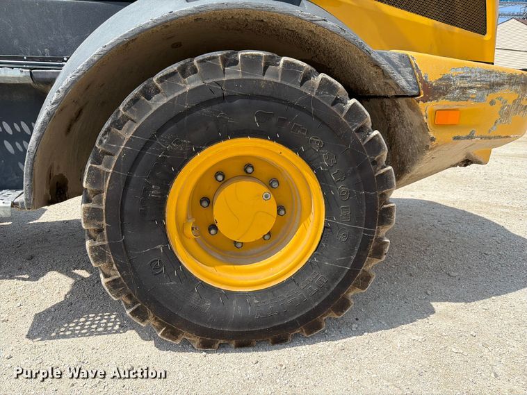 image for item ER3026 2024 John Deere 324P wheel loader