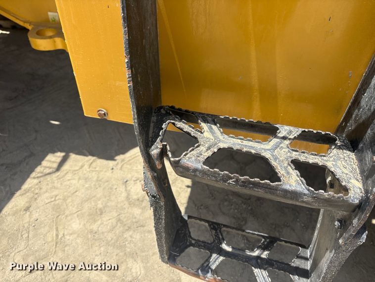 image for item ER7647 2019 Caterpillar 966M wheel loader