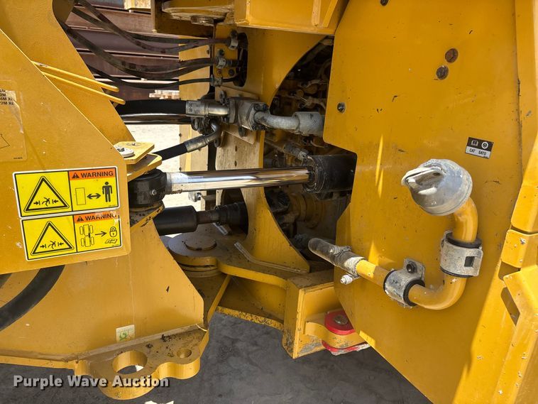 image for item ER7647 2019 Caterpillar 966M wheel loader