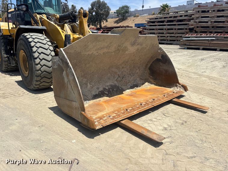 image for item ER7647 2019 Caterpillar 966M wheel loader