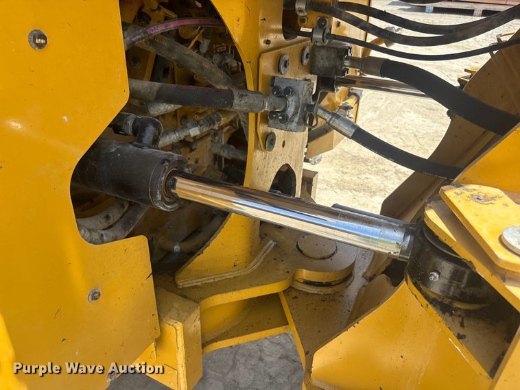 image for item ER7647 2019 Caterpillar 966M wheel loader