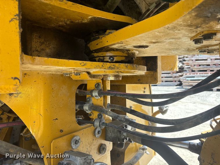 image for item ER7647 2019 Caterpillar 966M wheel loader
