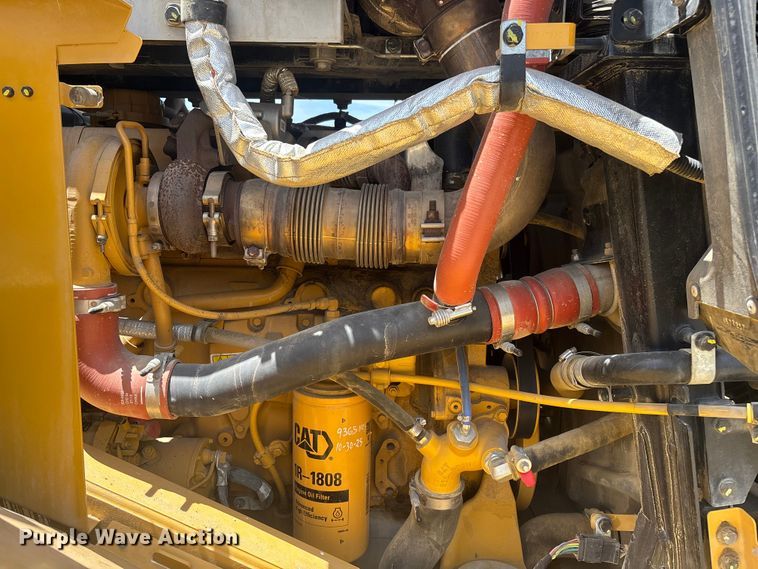 image for item ER7647 2019 Caterpillar 966M wheel loader