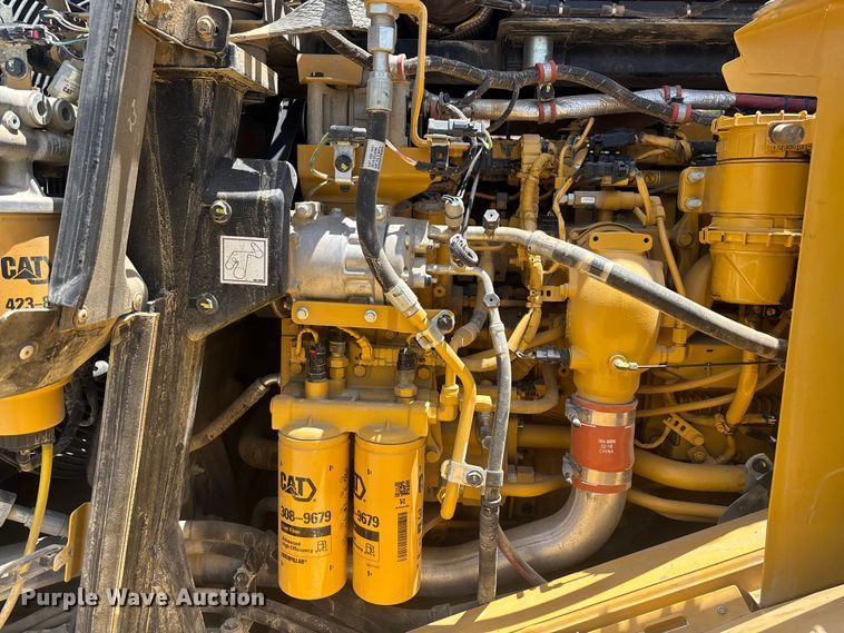 image for item ER7647 2019 Caterpillar 966M wheel loader