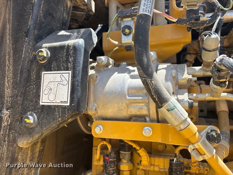 image for item ER7647 2019 Caterpillar 966M wheel loader