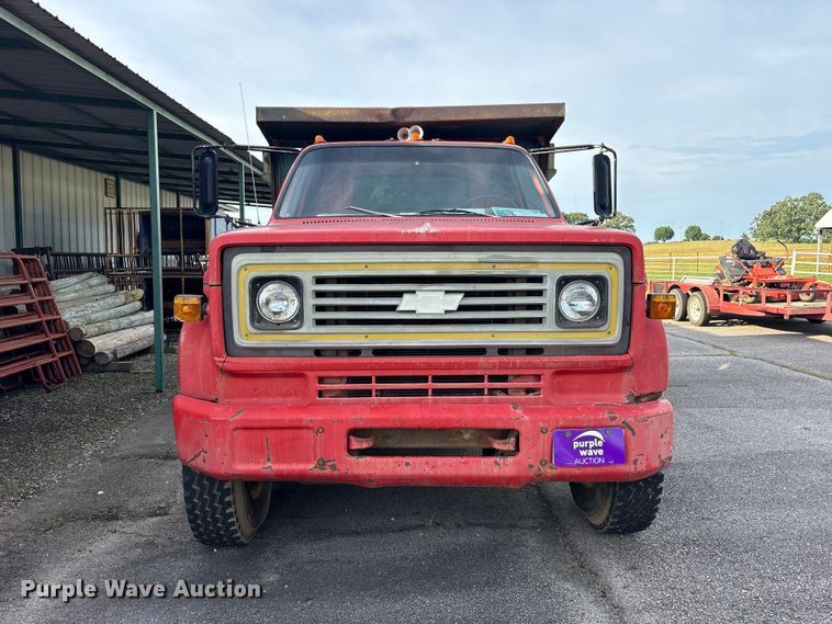 image for item ET2123 1974 Chevrolet C65 dump truck