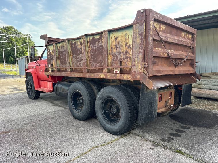image for item ET2123 1974 Chevrolet C65 dump truck
