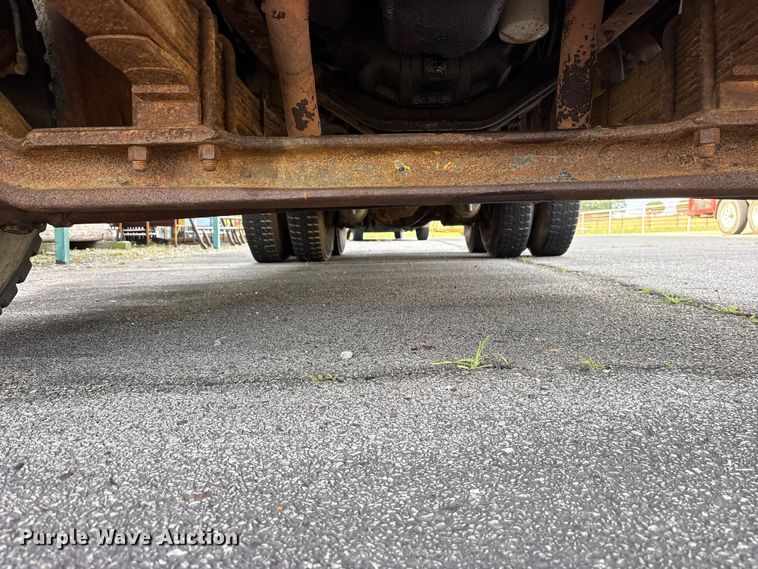 image for item ET2123 1974 Chevrolet C65 dump truck