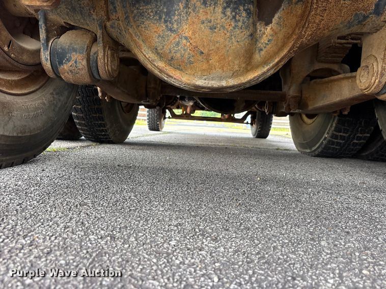 image for item ET2123 1974 Chevrolet C65 dump truck