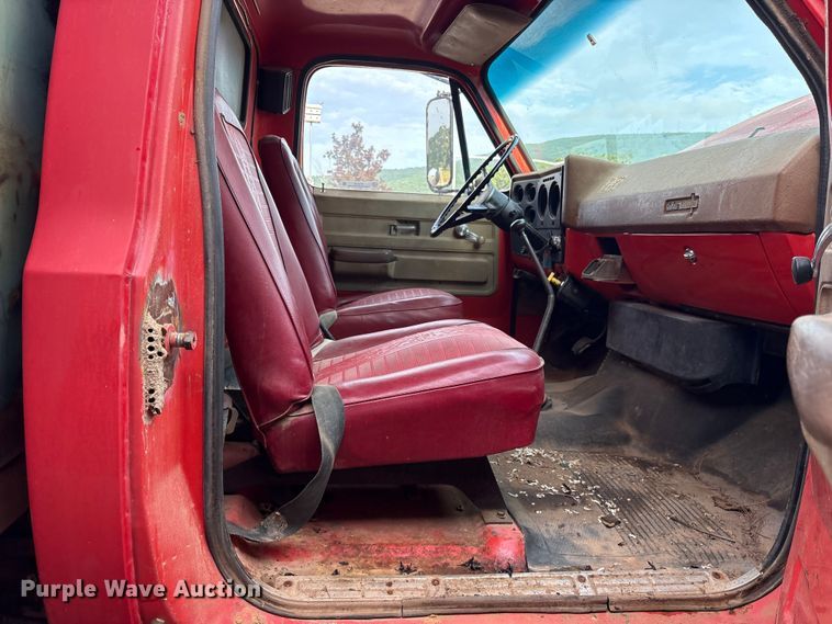 image for item ET2123 1974 Chevrolet C65 dump truck