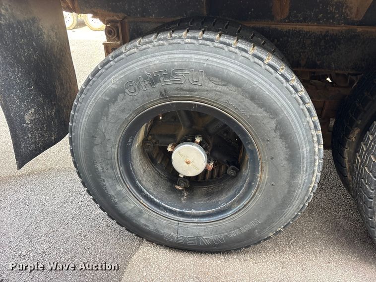 image for item ET2123 1974 Chevrolet C65 dump truck