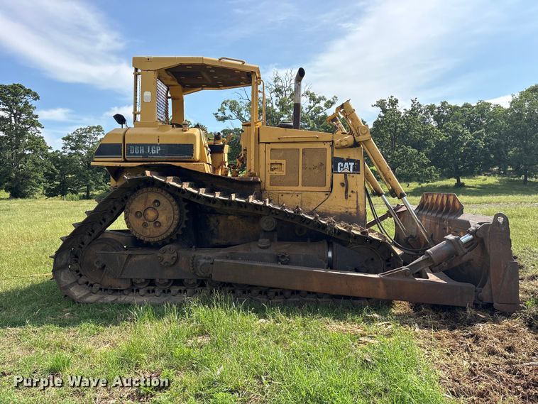image for item ET2125 1995 Caterpillar D6H LGP dozer