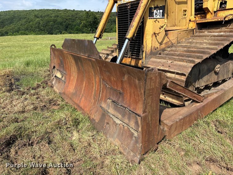 image for item ET2125 1995 Caterpillar D6H LGP dozer
