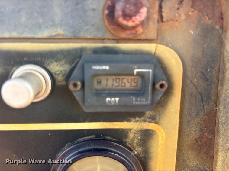 image for item ET2125 1995 Caterpillar D6H LGP dozer