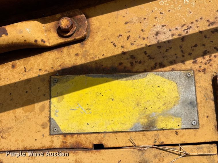 image for item ET2125 1995 Caterpillar D6H LGP dozer