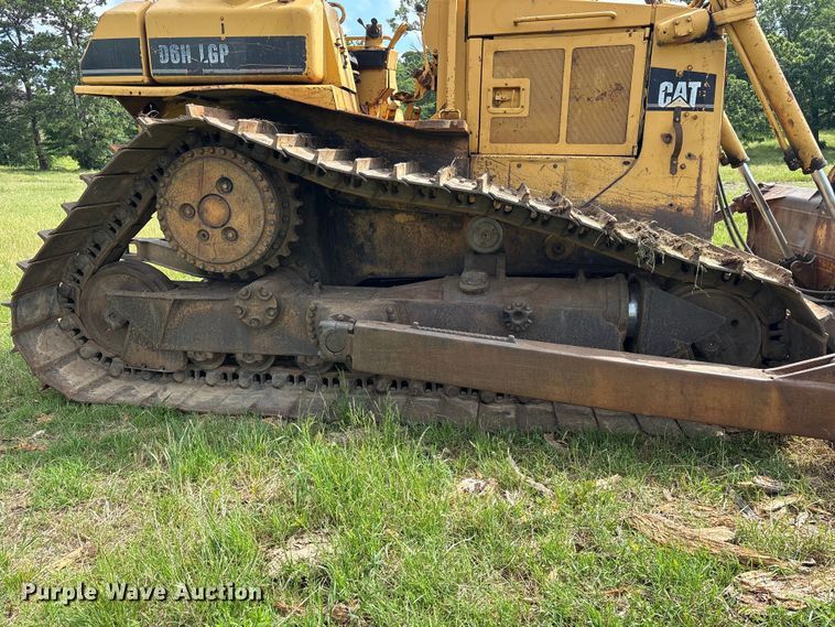 image for item ET2125 1995 Caterpillar D6H LGP dozer