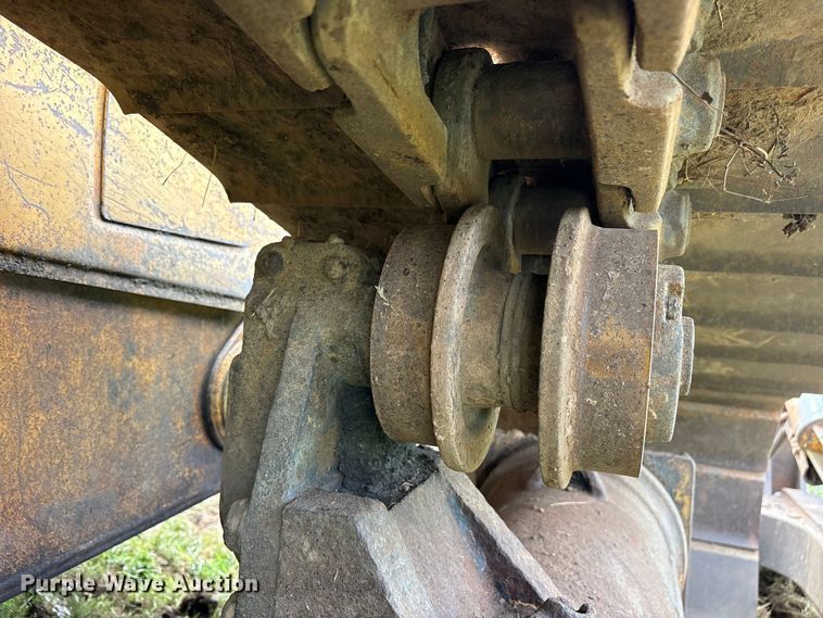 image for item ET2125 1995 Caterpillar D6H LGP dozer