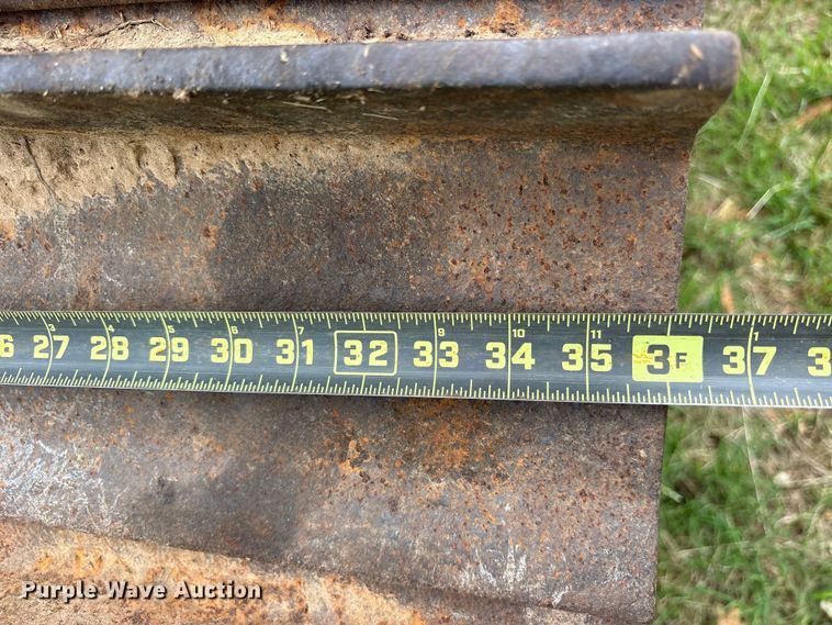 image for item ET2125 1995 Caterpillar D6H LGP dozer
