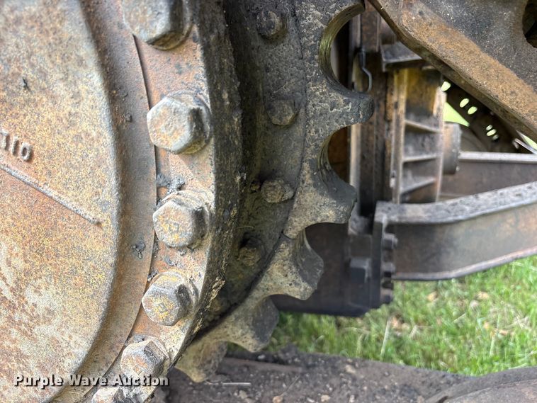 image for item ET2125 1995 Caterpillar D6H LGP dozer