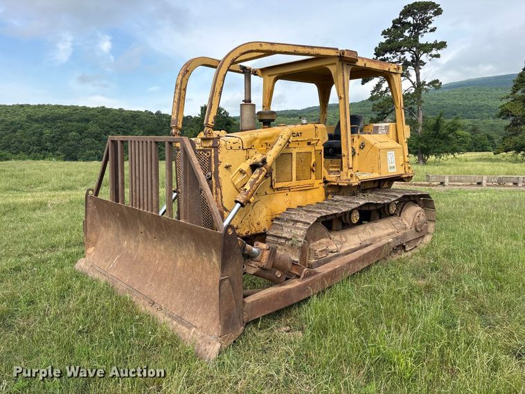 image for item ET2126 1980 Caterpillar D5B dozer