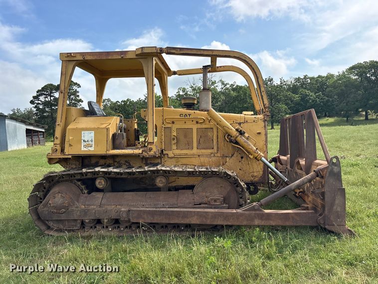 image for item ET2126 1980 Caterpillar D5B dozer