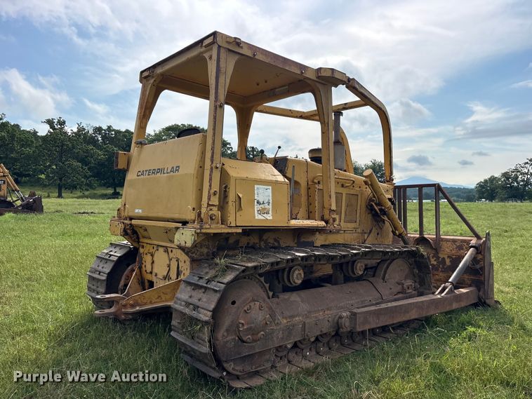 image for item ET2126 1980 Caterpillar D5B dozer