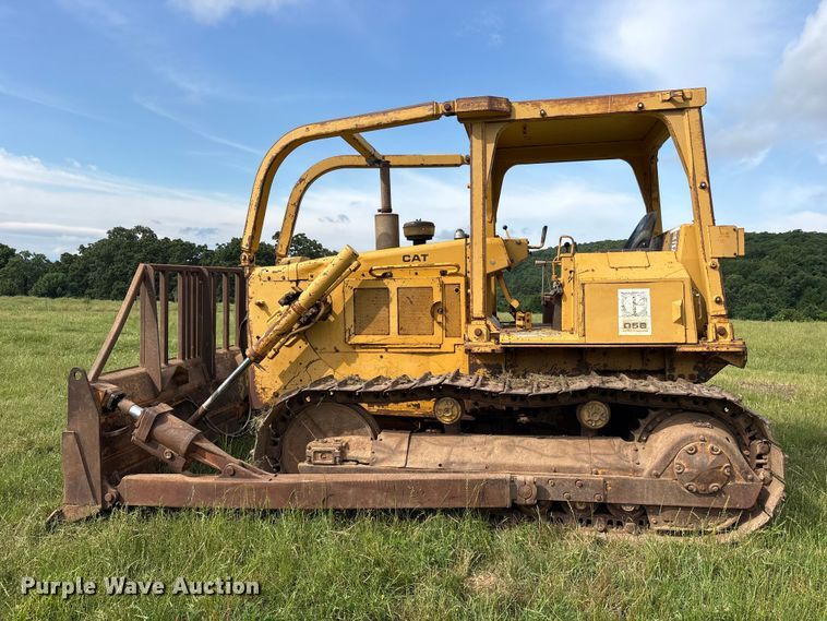 image for item ET2126 1980 Caterpillar D5B dozer