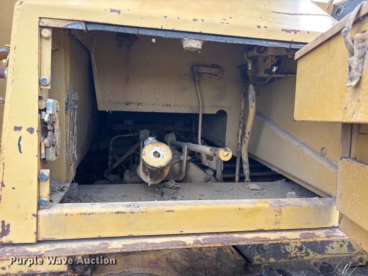 image for item ET2126 1980 Caterpillar D5B dozer