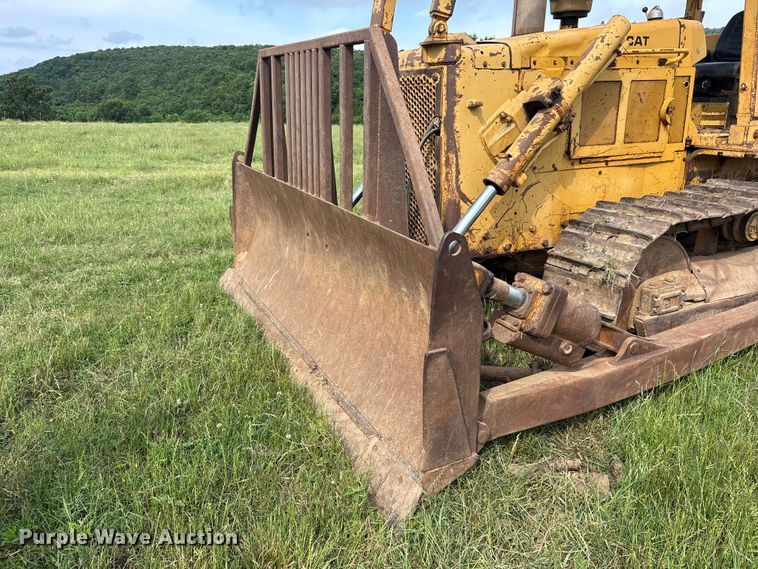 image for item ET2126 1980 Caterpillar D5B dozer
