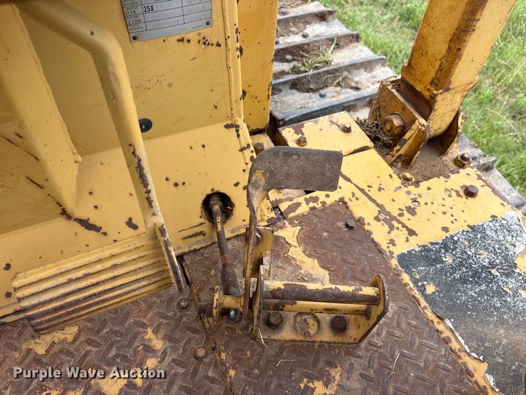 image for item ET2126 1980 Caterpillar D5B dozer