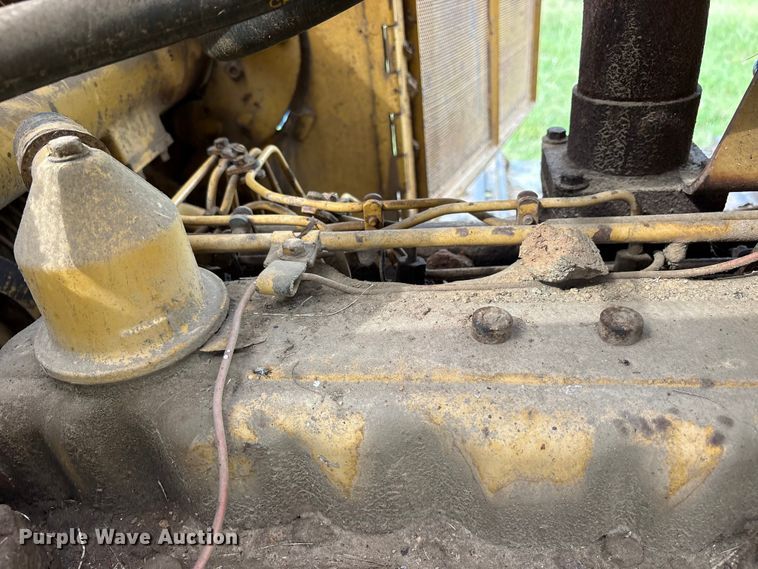 image for item ET2126 1980 Caterpillar D5B dozer
