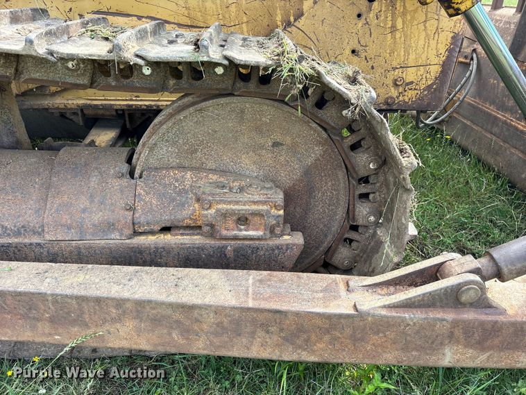 image for item ET2126 1980 Caterpillar D5B dozer
