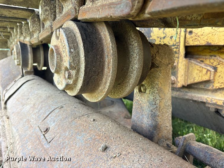 image for item ET2126 1980 Caterpillar D5B dozer