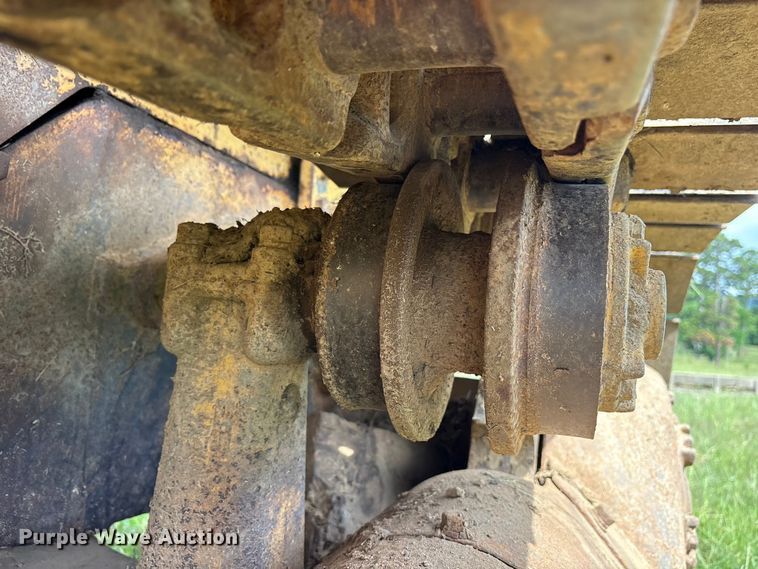 image for item ET2126 1980 Caterpillar D5B dozer