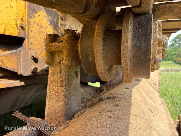 image for item ET2126 1980 Caterpillar D5B dozer