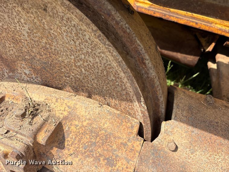image for item ET2126 1980 Caterpillar D5B dozer