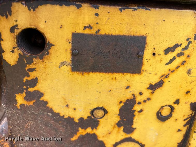 image for item ET2126 1980 Caterpillar D5B dozer